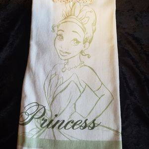 Disney Princess and the Frog 🐸 2 pack kitchen towels.